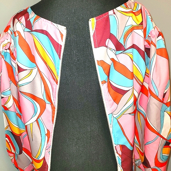 Vibrant Color Short Set - Picture 5 of 6